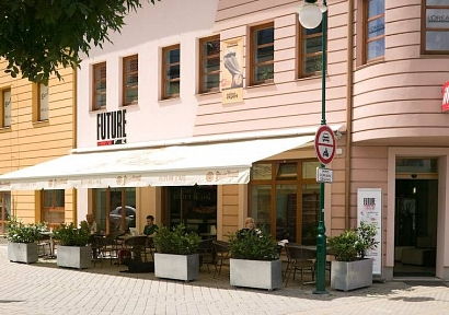 FUTURE CAFE