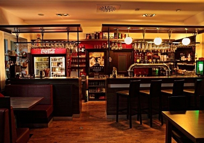 Restaurace bowling Mova