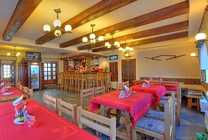 Bezměrovský dvůr