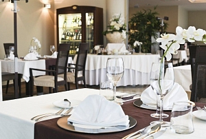 RestauRaCe Hluboká