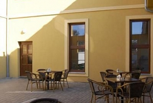 Restaurace U Kostela